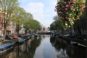 Kies de juiste rondvaart en vaar met een salonboot door de Amsterdamse grachten!