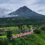 Costa Rica Arenal vulkaan met jungle en kleurrijk dorp - all inclusive vakantie Pura Vida